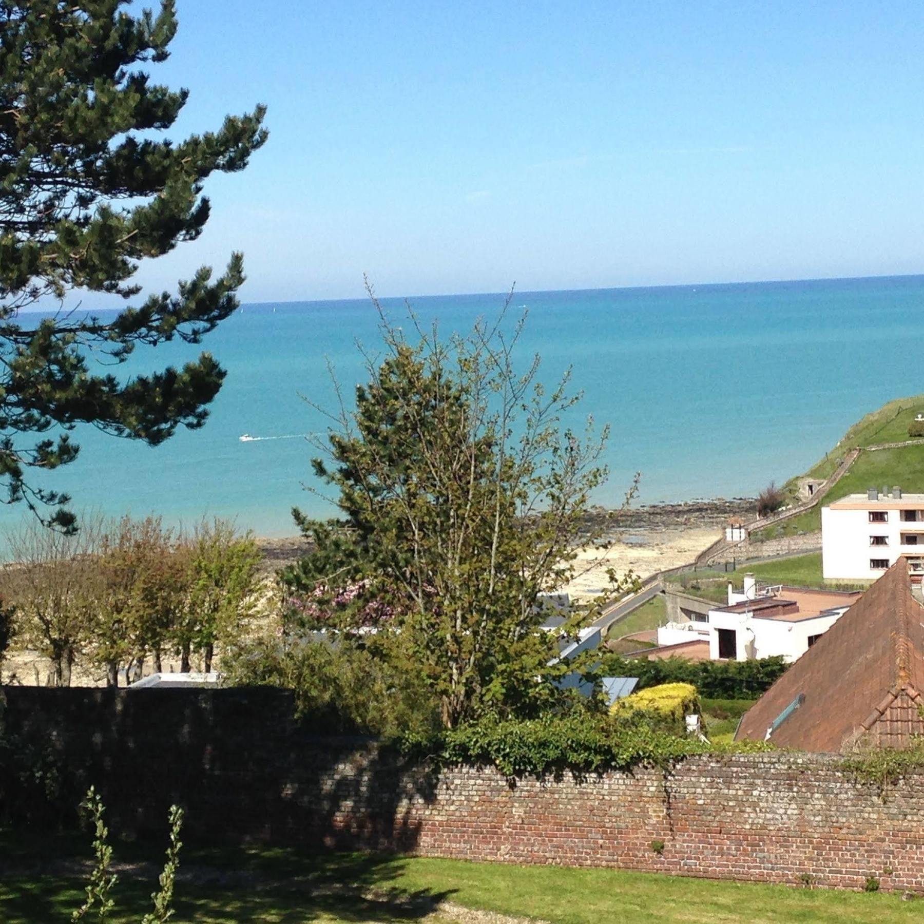 Auberge Du Vieux Puits Dieppe Buitenkant foto